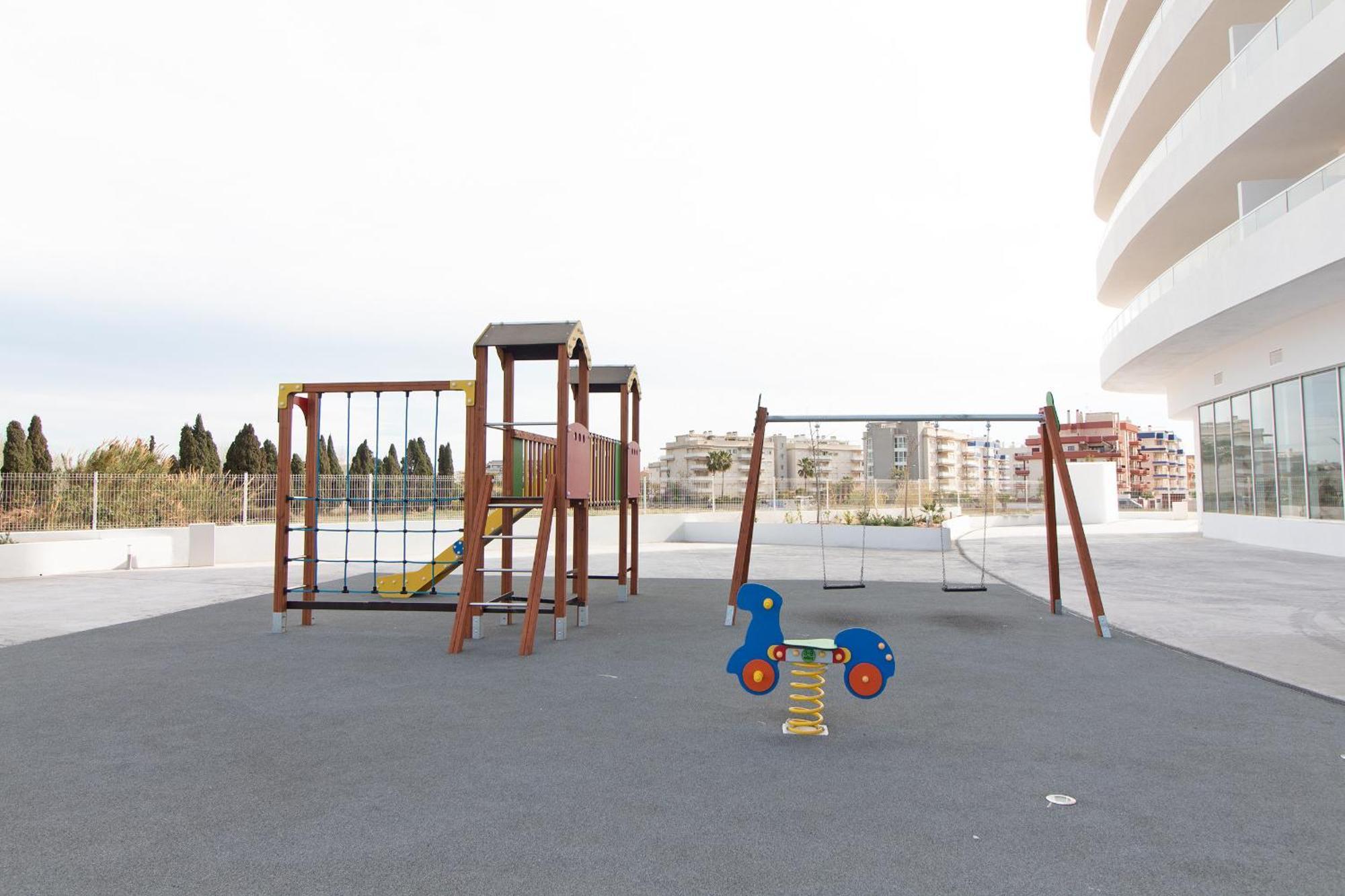 Global Properties, Apartamento Con Terraza Y Vistas Al Mar Y A La Montana Canet d'En Berenguer Extérieur photo